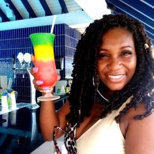 Meet your Posher, Chrystal